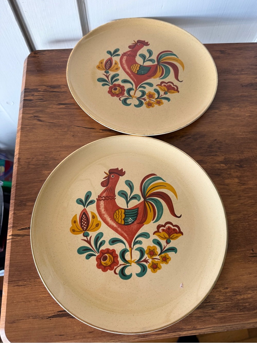Vintage Rooster Ceramic Dinner Plates - Cream with Multicolor Rooster Design (2) - Picture 1 of 10